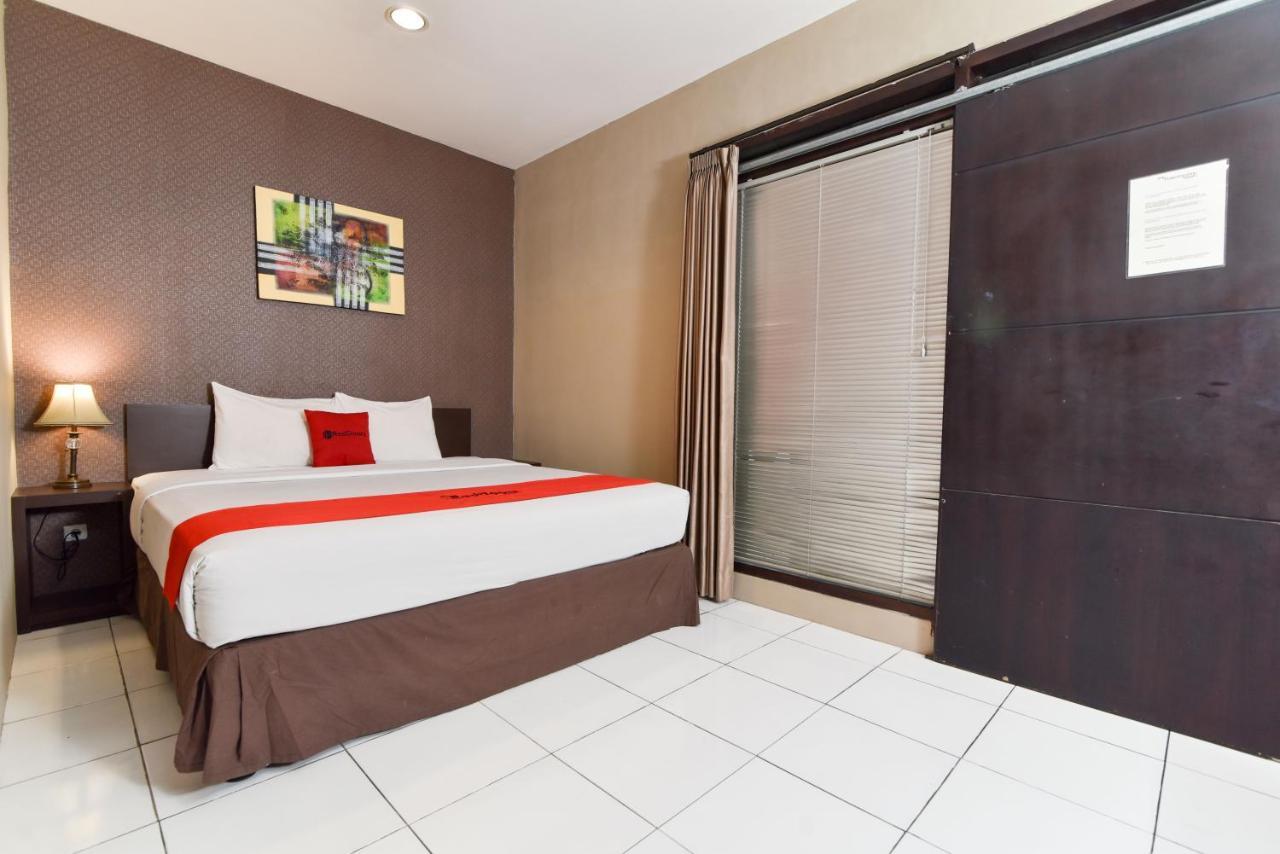 Reddoorz Plus @ Raya Legian Exterior foto